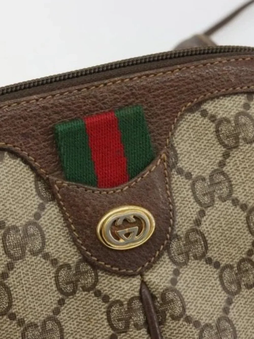 Gucci brand	gucci color	beige